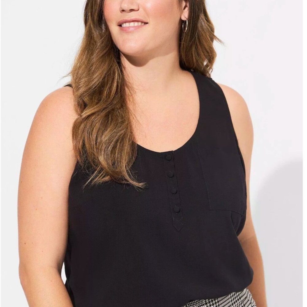 GUC Torrid Challis Henley Pocket Sleeveless Tank